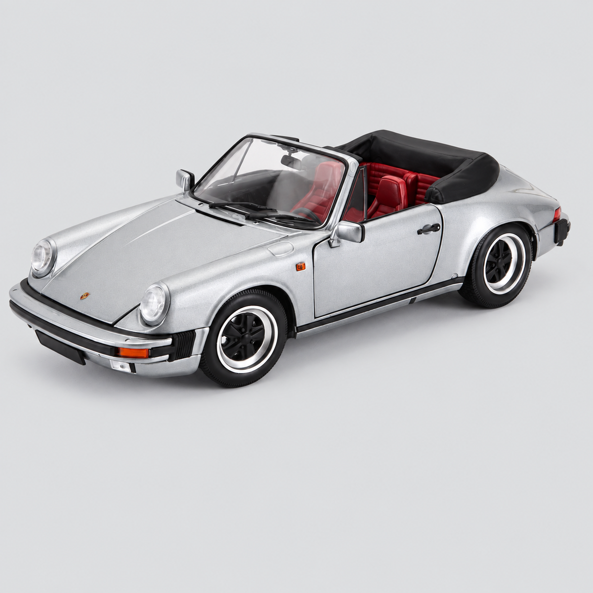 Porsche 911 3.2 Carrera Cabriolet Cinzento metalizado 1983