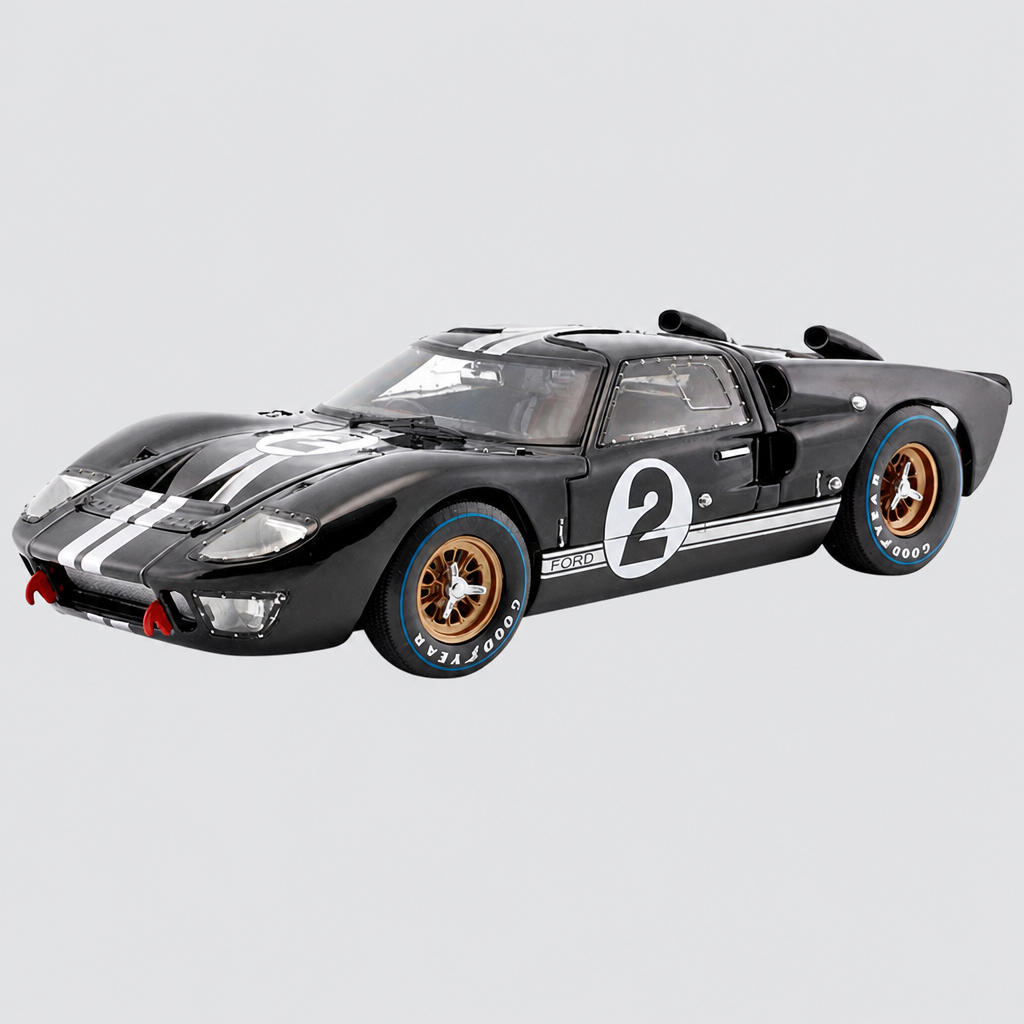 Ford GT40 MKII 7.0L V8 #2 - Bruce McLaren - 24h Le Mans 1966 — Capa ModelKit