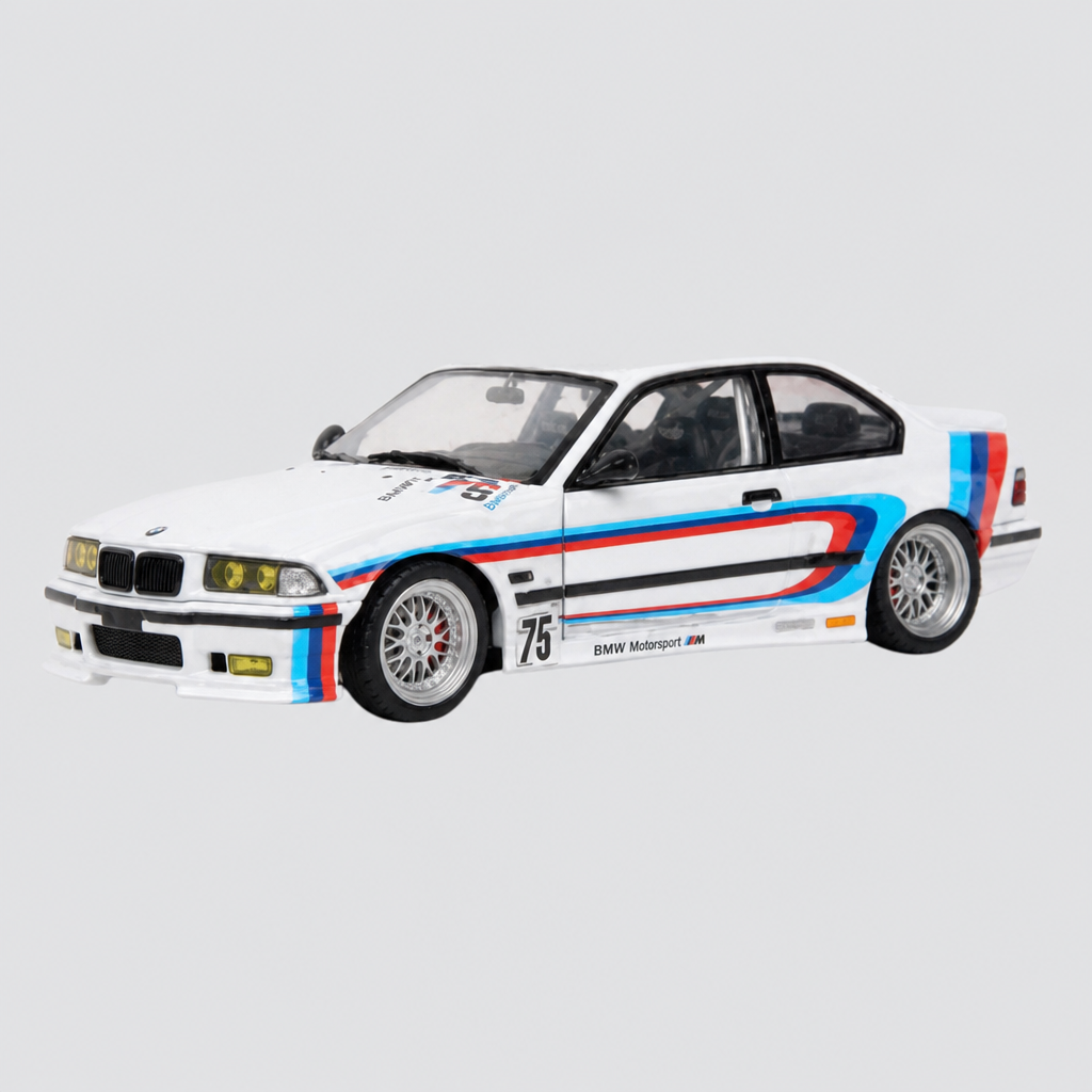 BMW 3-Series M3 (E36) Pandem Branco / Azul / Vermelho 1990 — Capa ModelKit