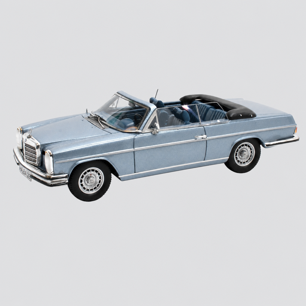 Mercedes Benz 280CE (W114) Cabriolet Open Azul-claro metalizado 1968