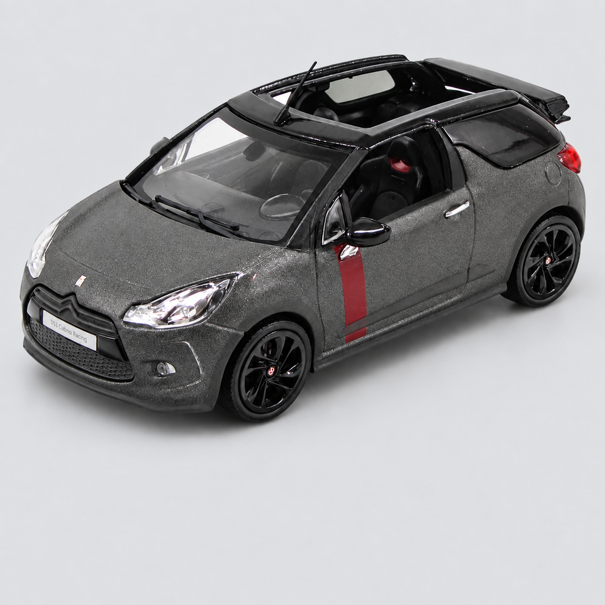 Citroën DS3 Cabriolet Racing Cinzento mate 2014