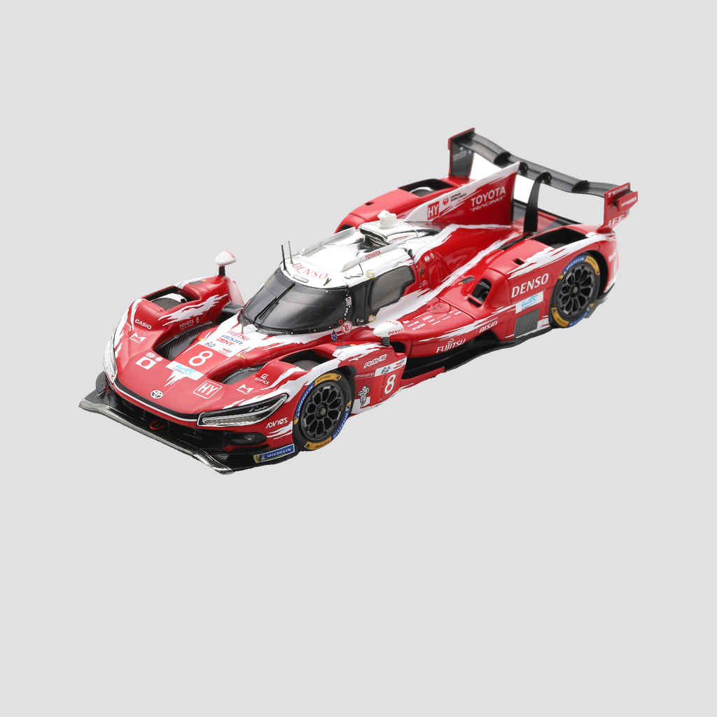 Toyota TR010 Hybrid #8 - S. Buemi / B. Hartley / R. Hirakawa - Le Mans 24H 2026