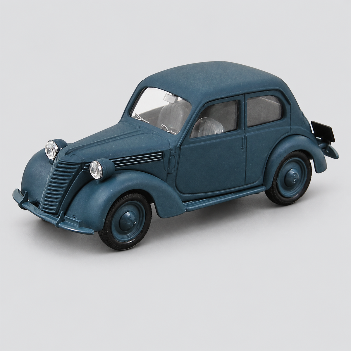 1/43 BRUMM - FIAT - 1100B 1943 - ARDITI PARACADUTISTI - TRADATE 60 ANNI — vista frontal