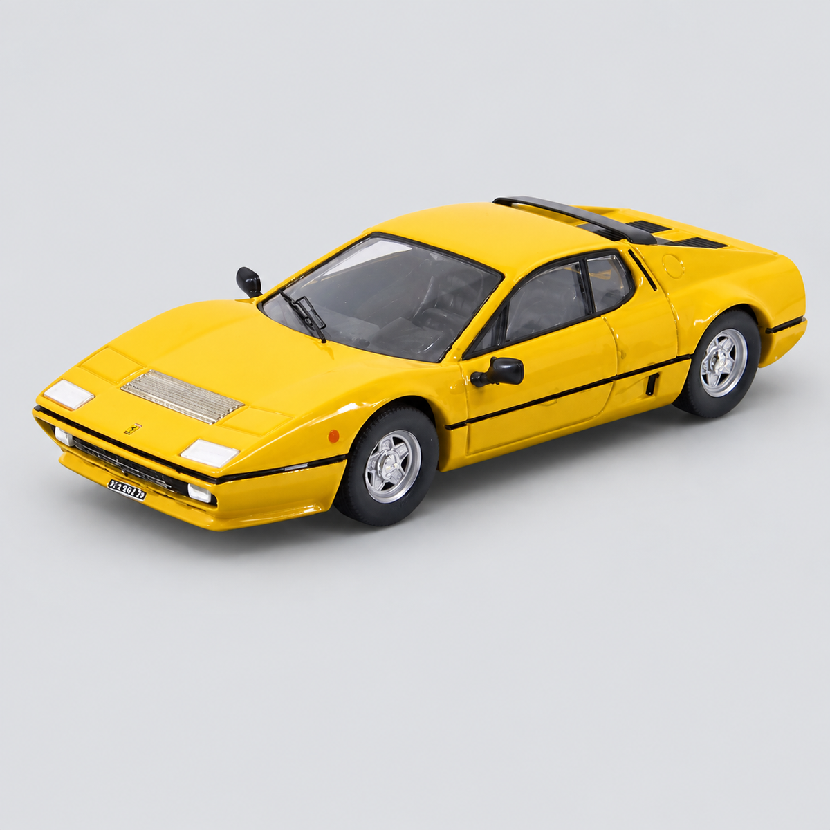 1/43 BEST-MODEL - FERRARI - 512BB 1976 — vista frontal
