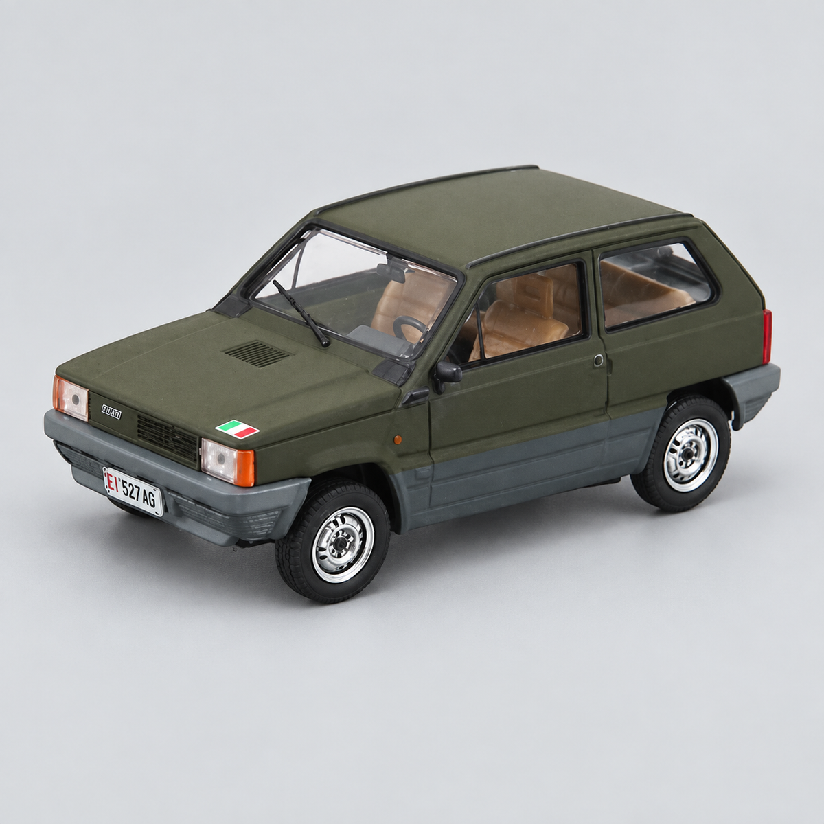 1/43 BRUMM - FIAT - PANDA 45 ESERCITO ITALIANO 1980 — vista frontal