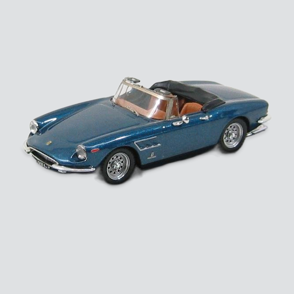 1/43 BEST-MODEL - FERRARI - 330 GTS SPIDER 1966 — vista frontal
