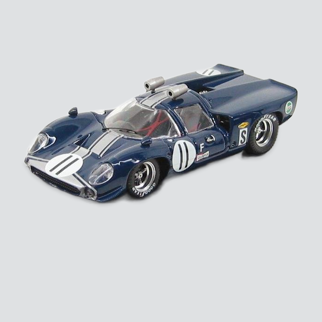 1/43 BEST-MODEL - LOLA - T70 COUPE N 11 SEBRING 1968 DE UDY - DIBLEY — vista frontal