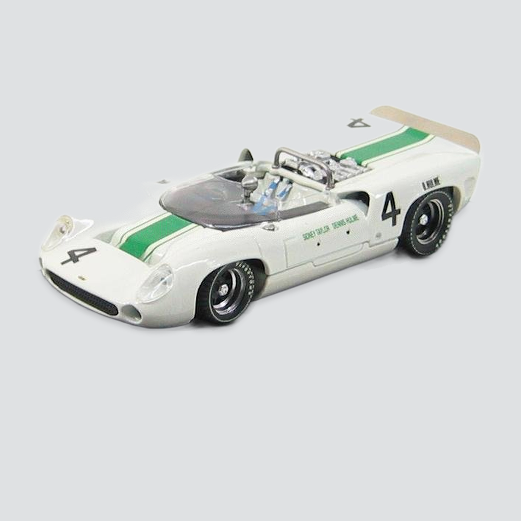 1/43 BEST-MODEL - LOLA - T70 SPIDER N 4 OULTON PARK 1965 D.HULME — vista frontal