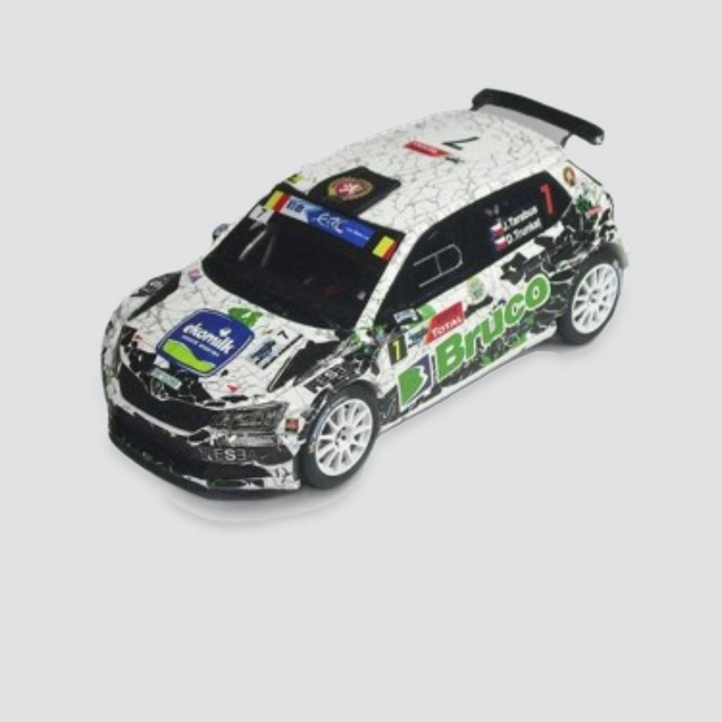 Skoda Fabia R5 #7 - Jaromír Tarabus / Daniel Trunkát - Kenotek Rally Ypres 2016
