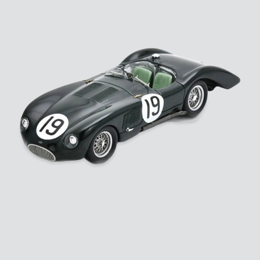 (79,95€-10%) Pré-encomenda Sinal: 20€ - Jaguar D-Type #19 - I. Stewart / P. Whitehead - Le Mans 24H 1952