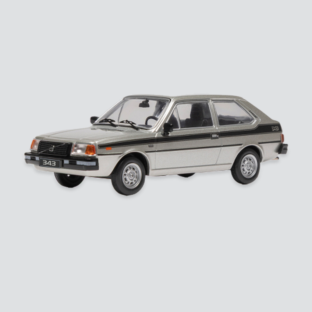 IXO, Volvo 343, silber/Dekor, 1976, 1:43