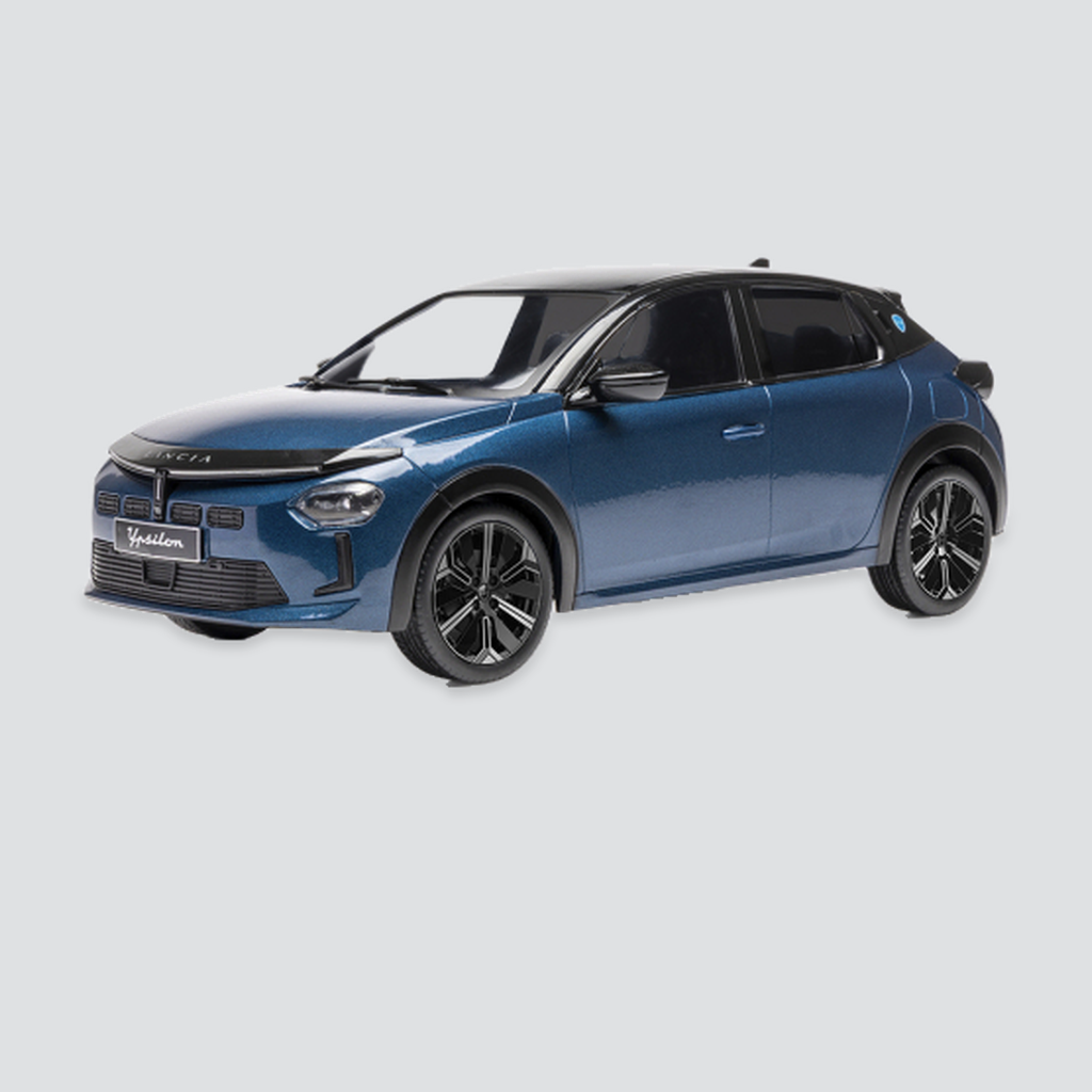 IXO, Lancia Ypsilon, blau/schwarz, 2025, 1:18